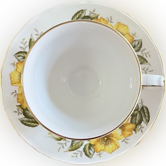 ROYAL VALE Bone China TEACUP & SAUCER. Patt No. 8610. Made in England. - Picture 7 of 7